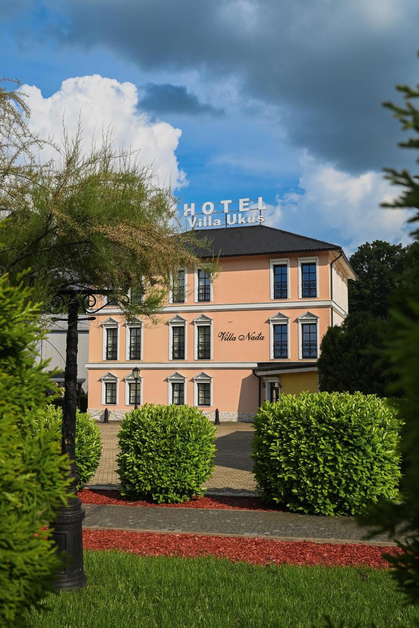 Boutique Hotel Ukus Tesanj Exteriör bild